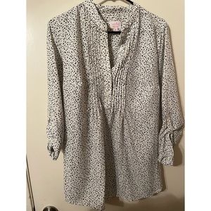 Black and white maternity tunic